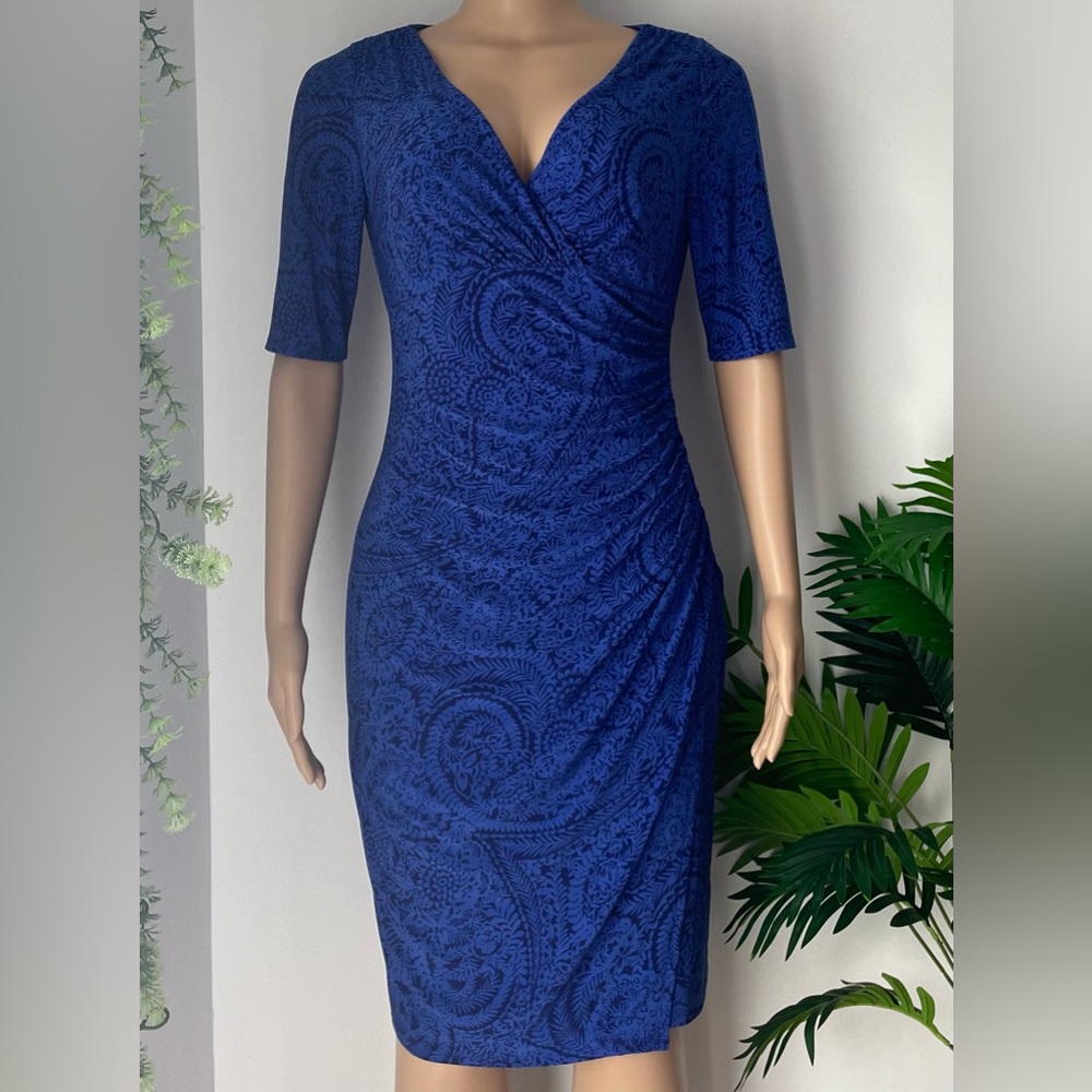 Elegant Blue V-Neck Ruched Sheath Dress